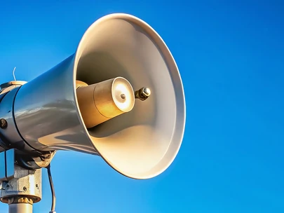 Outdoor warning siren 